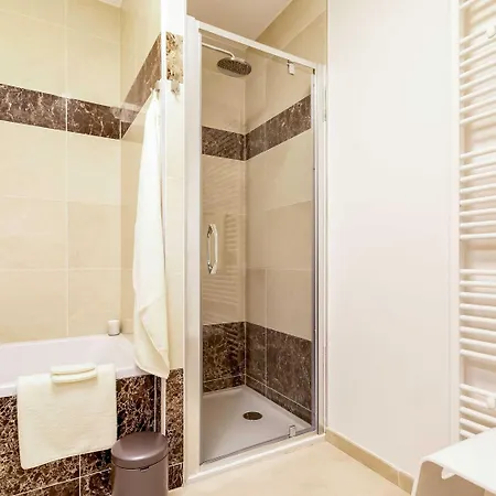 Apartment In For 6 Person *